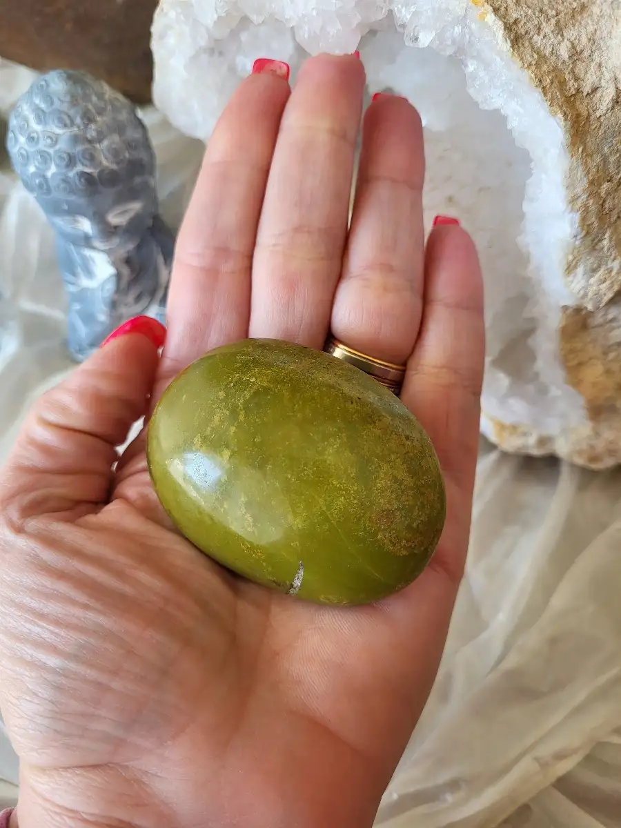 Galet Opale verte (Abondance & lâcher prise)